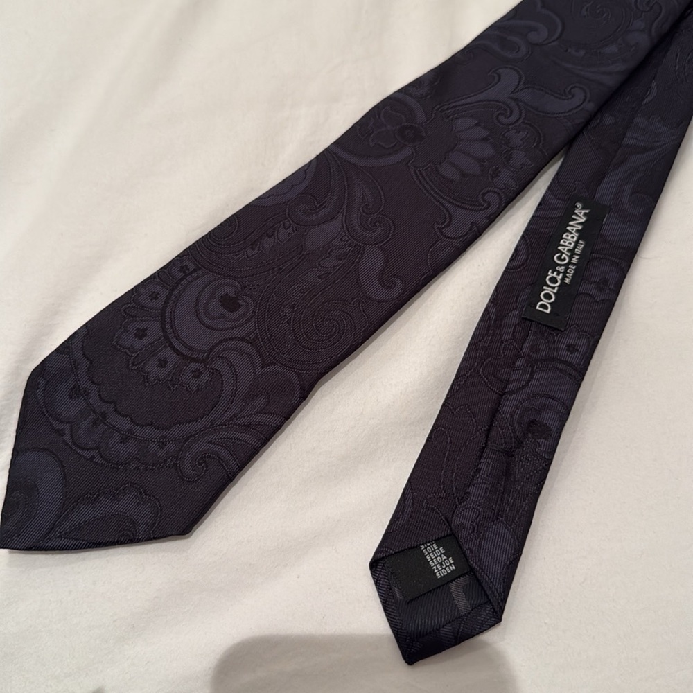 Dolce & Gabbana tie